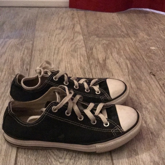 Converse - Picture 1 of 3